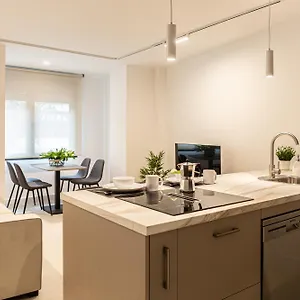 Royar Apartment