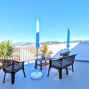 Canos - Calm - Option Cheap Parking Apartment